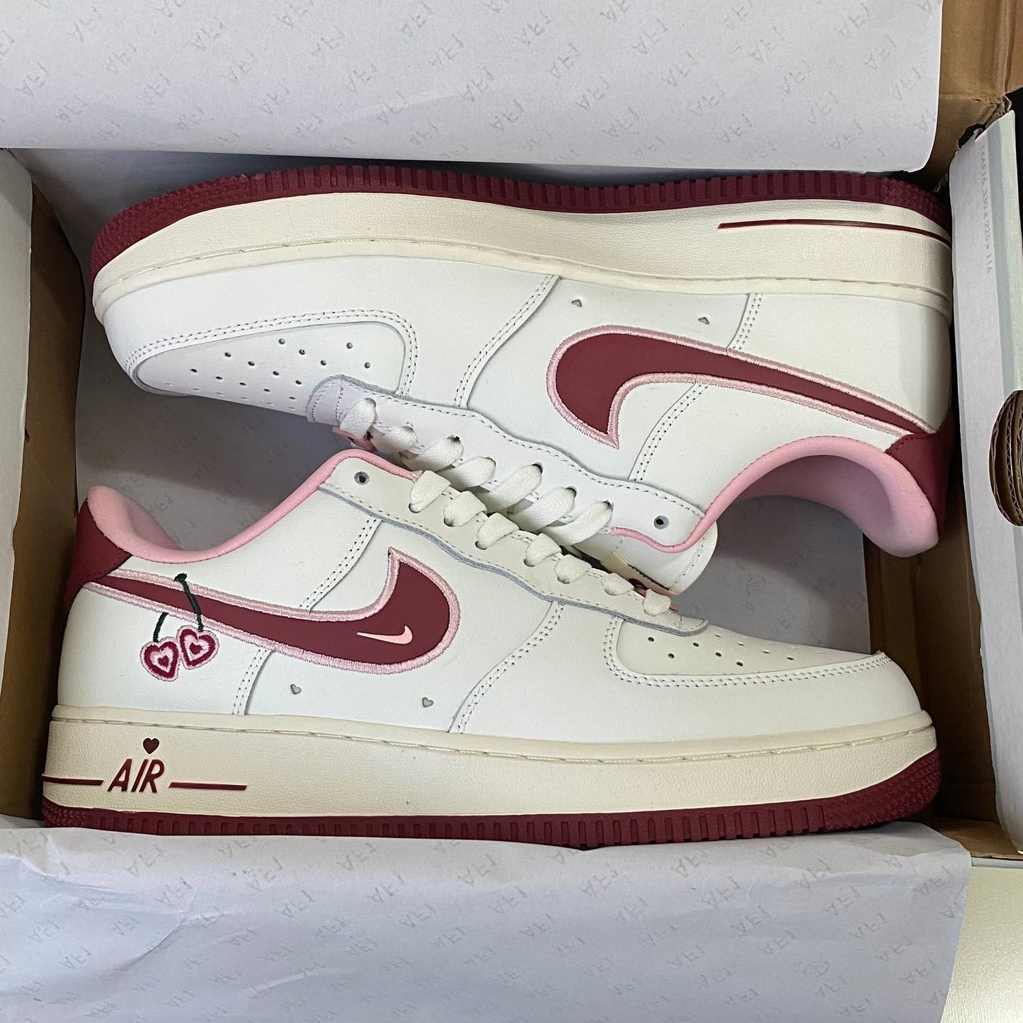 Air Force 1 Low “Valentine’s Day 2023” (Master Quality)
