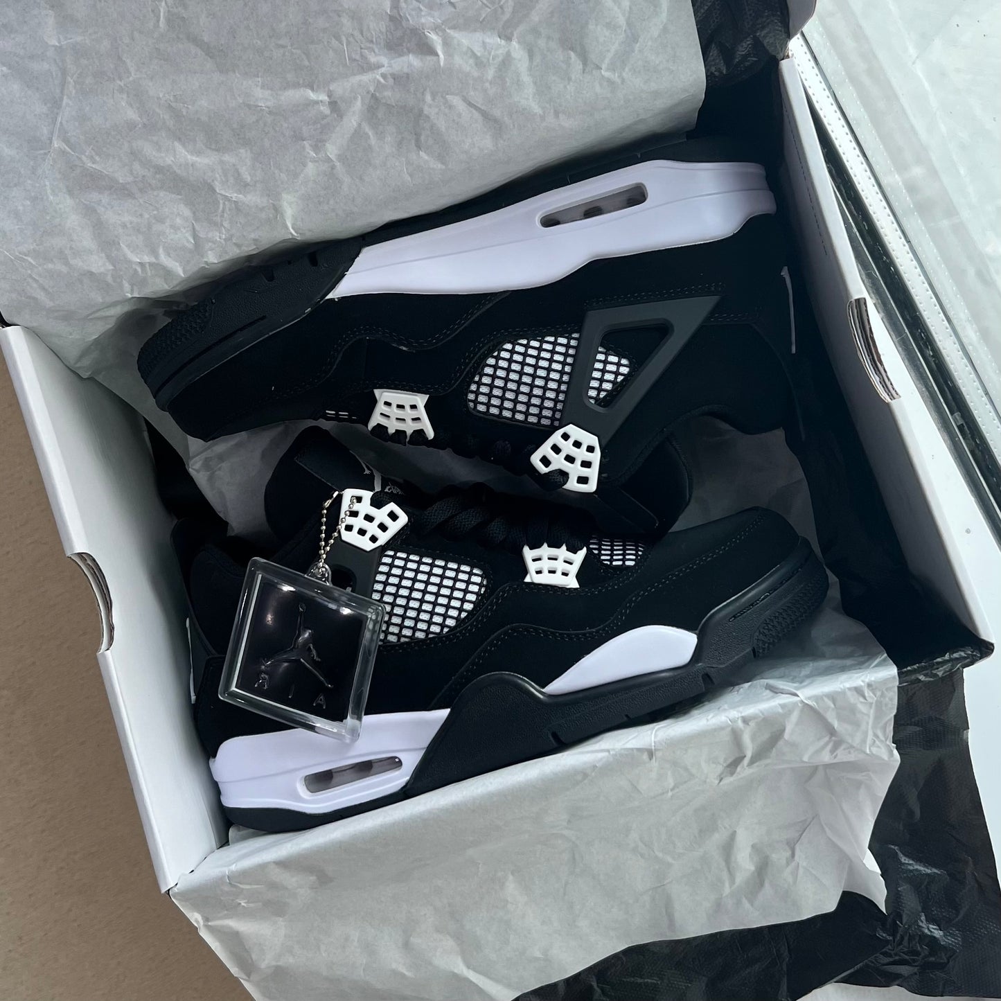 Air Jordan 4 “White Thunder” (MASTER QUALITY)