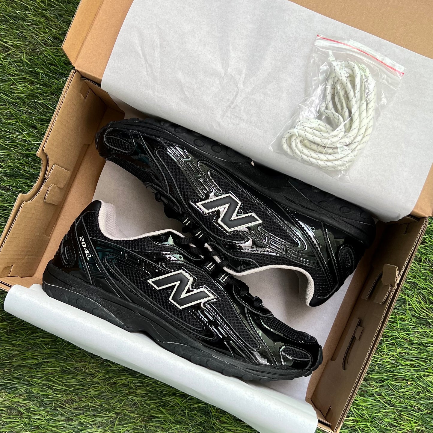 New Balance 204L “Black Timberwolf”