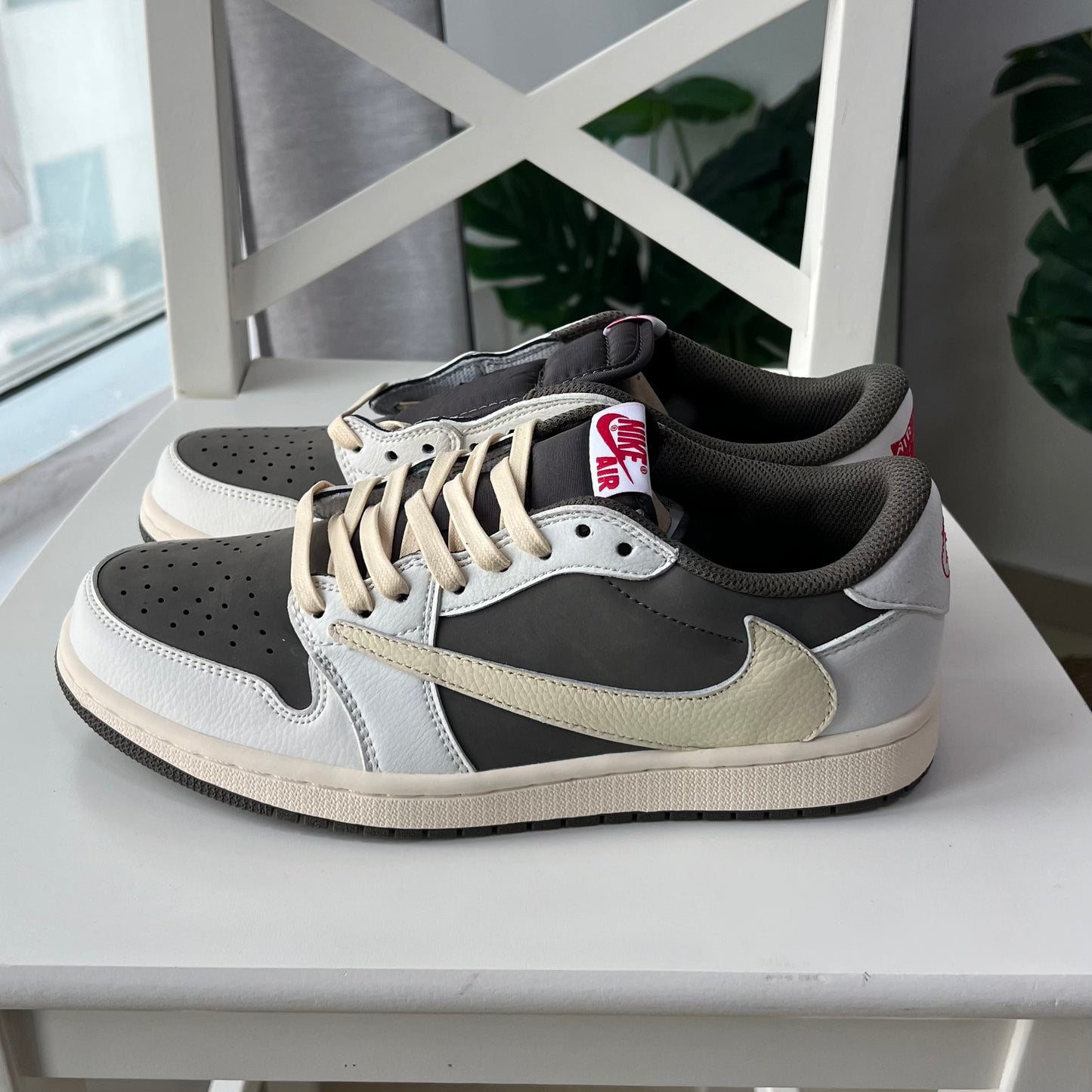 Travis Scott x Jordan 1 Low “Reverse Mocha” (Master Quality)
