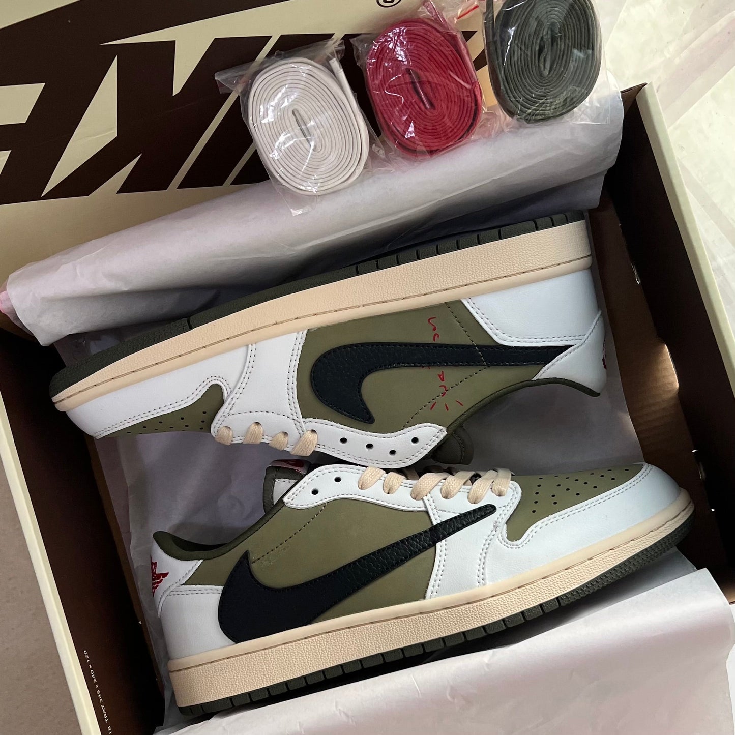 Travis Scott x Jordan 1 Low “Medium Olive” (Master Quality)