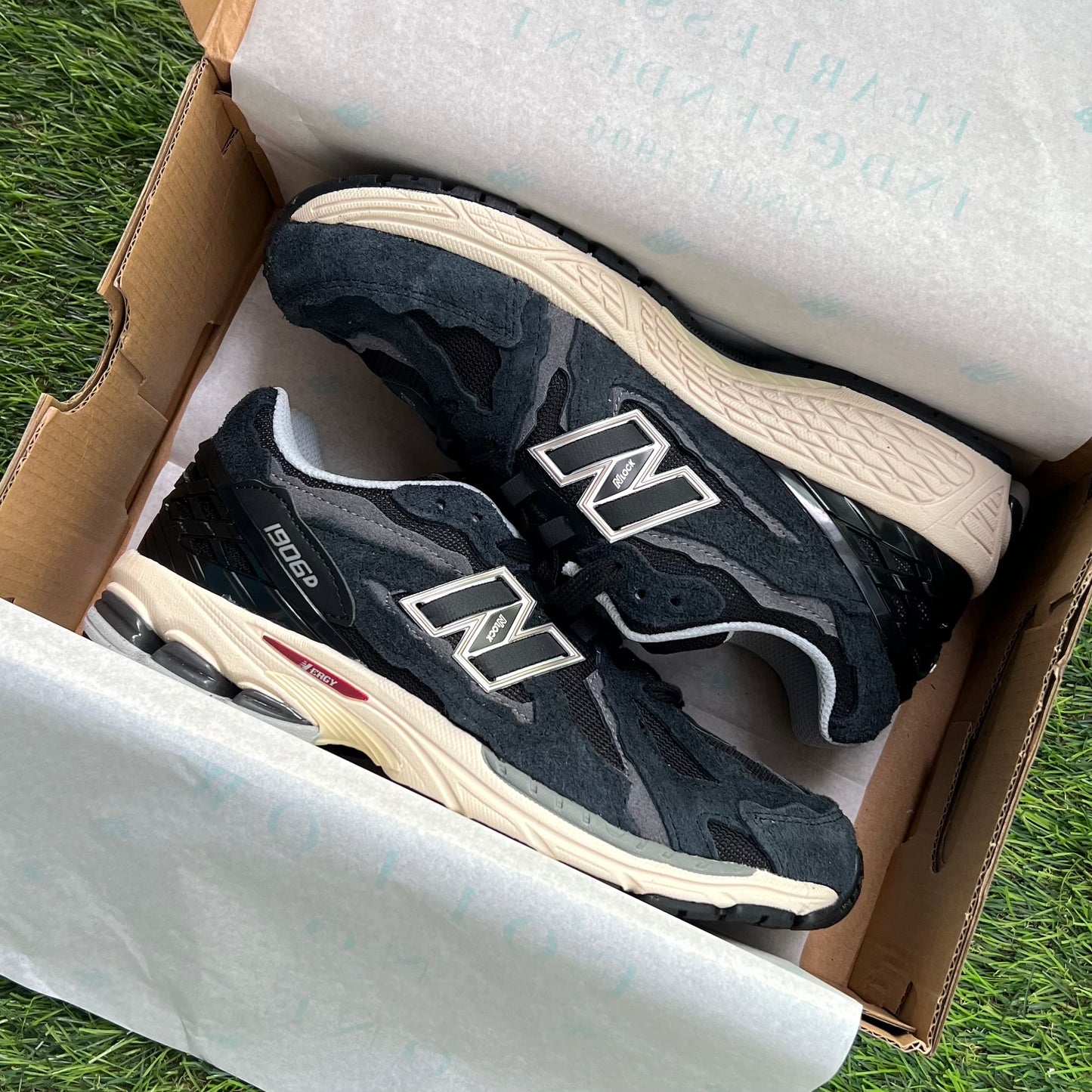 New Balance 1906R "Protection Pack - Black"
 (Master Quality)